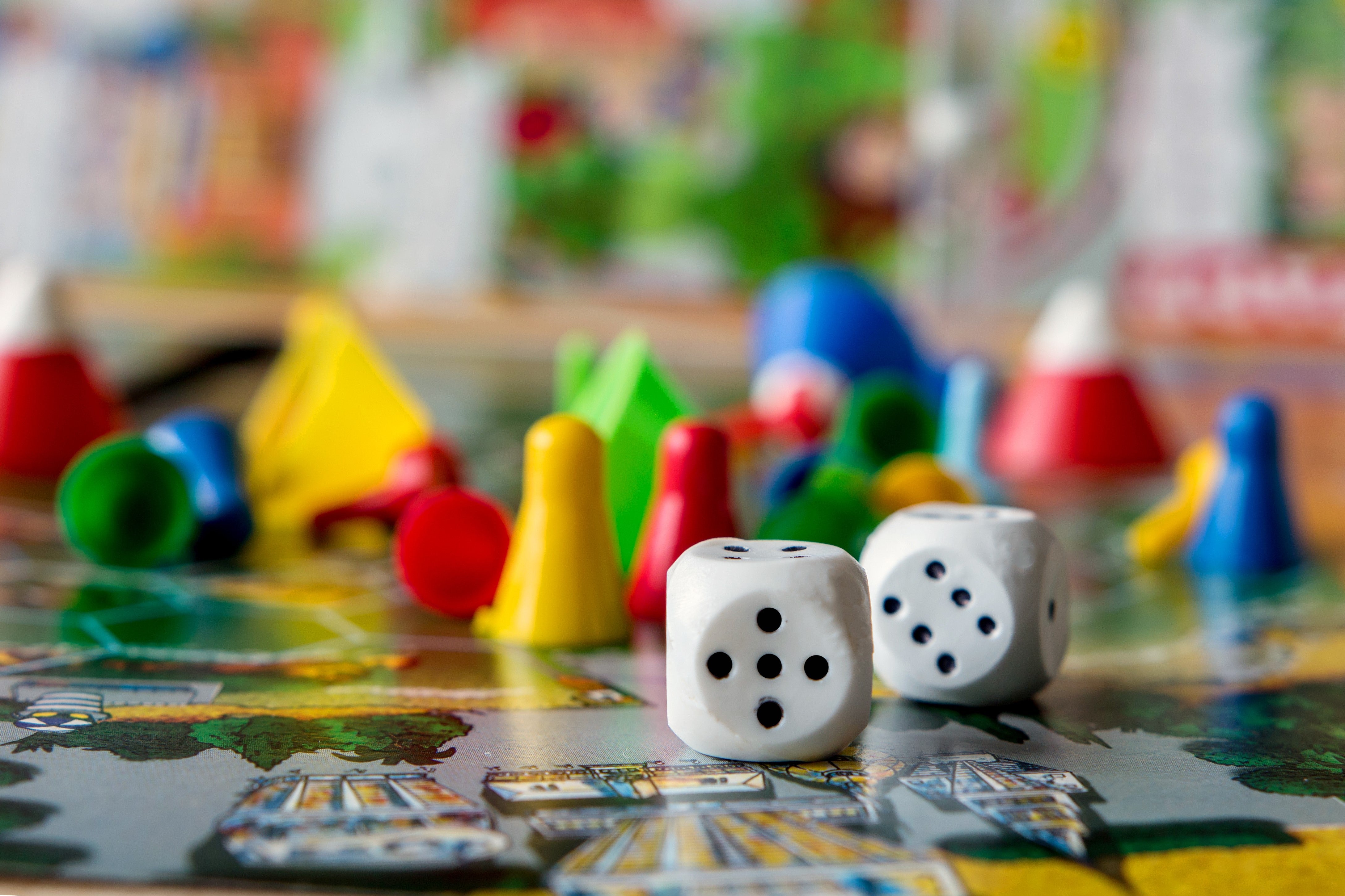 Brinquedos e Jogos